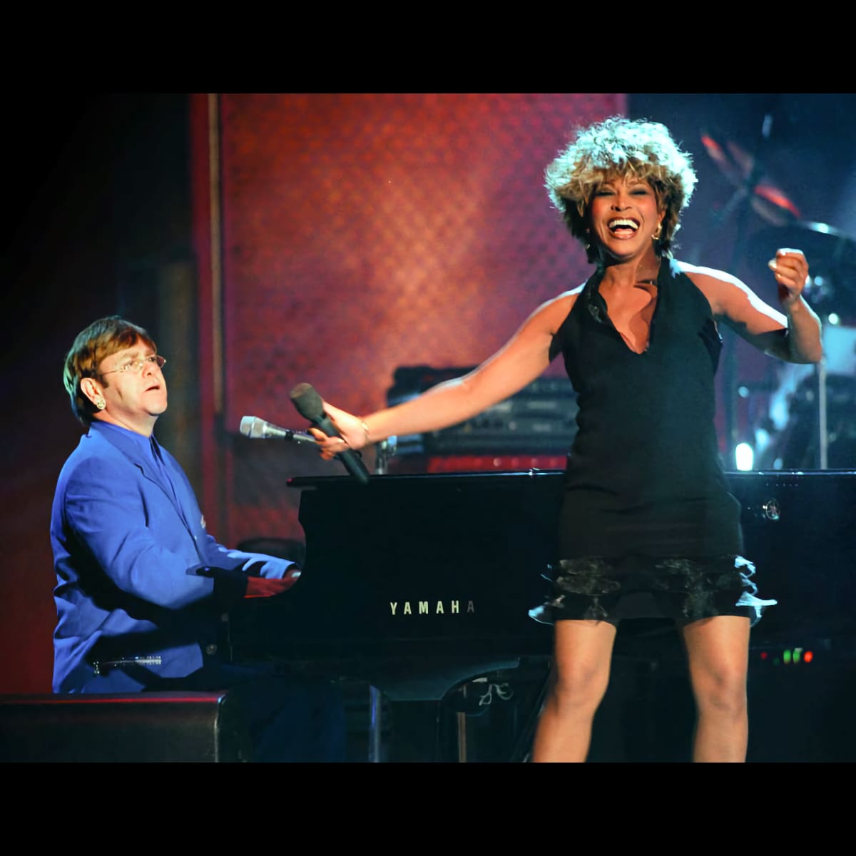 Tina Turner - VH-1 Fashion & Music Awards - TV